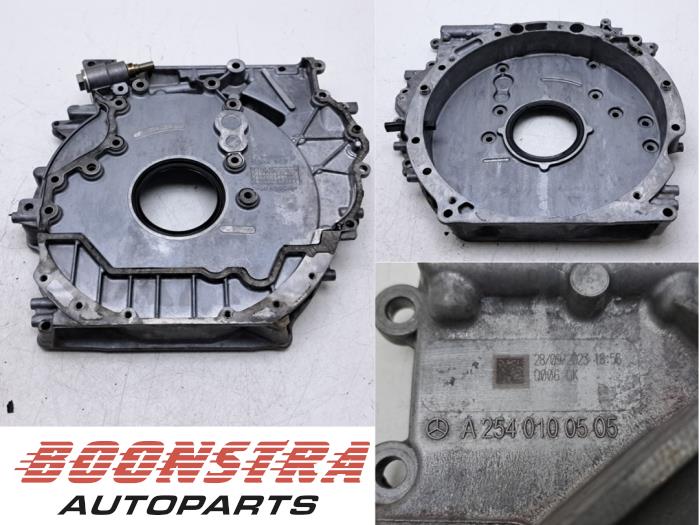Usagé Couvercle de distribution Mercedes C (W206) C-300 e 2.0 Turbo Prix € 99,95 Règlement à la marge proposé par Boonstra Autoparts