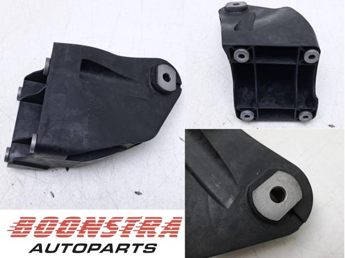Gebrauchte Motorlager Mercedes C (W206) C-300 e 2.0 Turbo Preis € 59,95 Margenregelung angeboten von Boonstra Autoparts