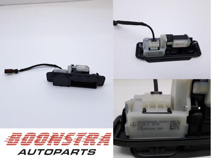 Begagnade Backkamera Mercedes E Estate (S213) E-220d 2.0 Turbo 16V 4-Matic Pris € 99,95 Marginaltabell erbjuds av Boonstra Autoparts