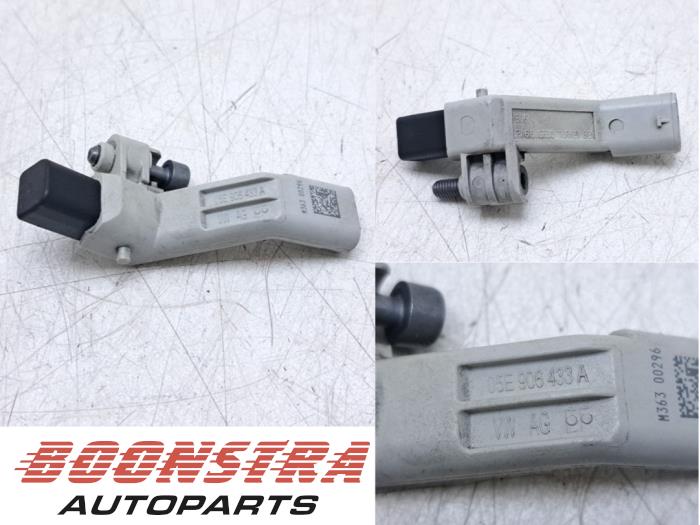 Begagnade Vevaxelsensor Seat Ibiza V (KJB) 1.0 TSI 12V Pris € 24,95 Marginaltabell erbjuds av Boonstra Autoparts