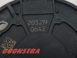 Nockenwelle Sensor van een Volkswagen Golf VII (AUA) 2.0 R 4Motion 16V 2019