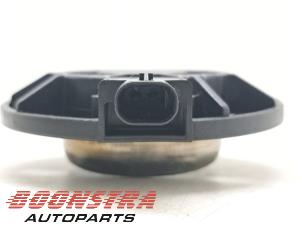 Nockenwelle Sensor van een Volkswagen Golf VII (AUA) 2.0 R 4Motion 16V 2019