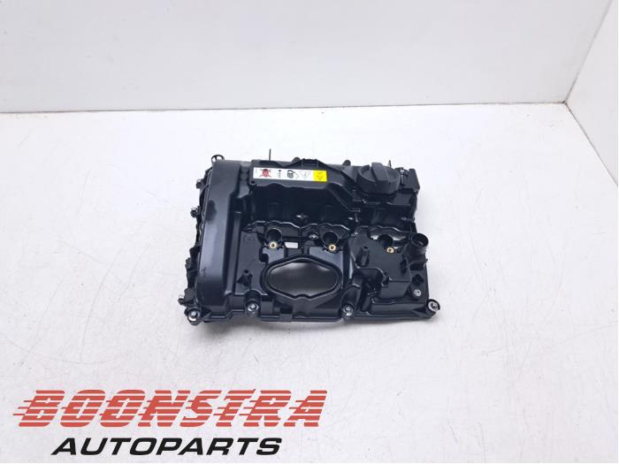 Ventildeckel van een BMW 1 serie (F20) 118i 1.5 TwinPower 12V 2016