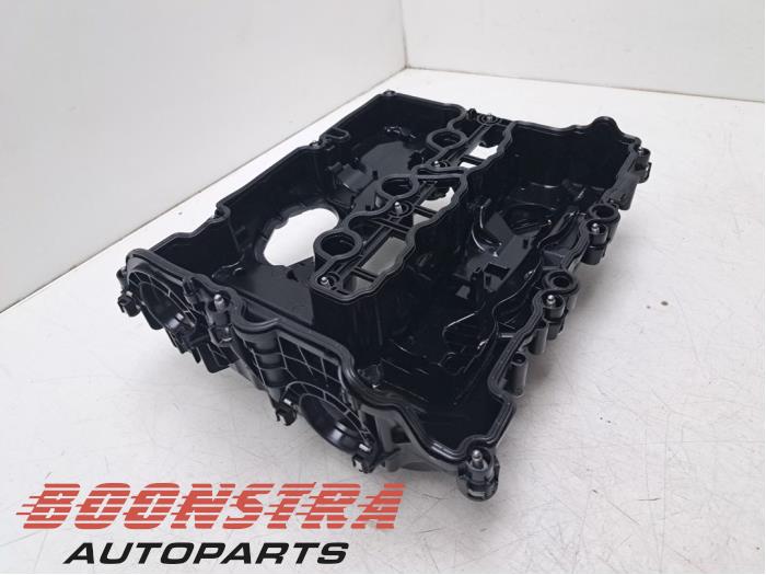 Ventildeckel van een BMW 1 serie (F20) 118i 1.5 TwinPower 12V 2016
