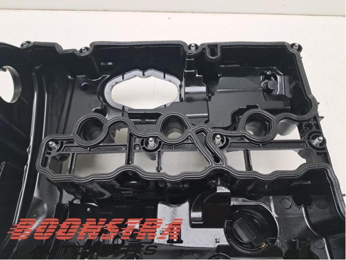 Ventildeckel van een BMW 1 serie (F20) 118i 1.5 TwinPower 12V 2016