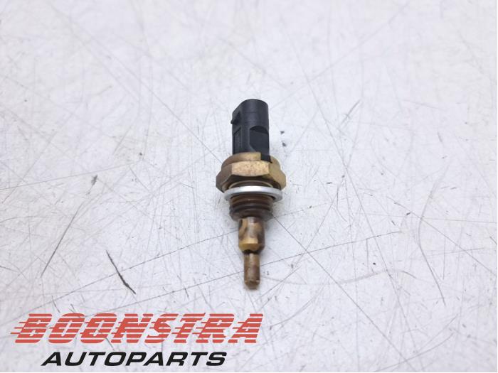 Engine temperature sensor from a BMW 1 serie (F20) 118i 1.5 TwinPower 12V 2016