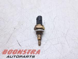 Engine temperature sensor from a BMW 1 serie (F20) 118i 1.5 TwinPower 12V 2016