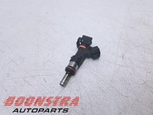 Insprutare (bensin) från en Renault Captur I (2R) 0.9 Energy TCE 12V 2017