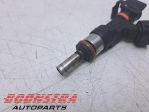 Insprutare (bensin) från en Renault Captur I (2R) 0.9 Energy TCE 12V 2017