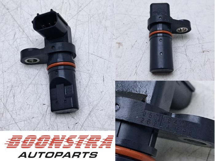 Begagnade Vevaxelsensor Honda Civic (FL) 2.0 e:HEV Pris € 24,95 Marginaltabell erbjuds av Boonstra Autoparts