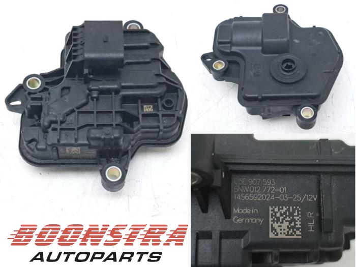 Begagnade Vattenpump Skoda Octavia Combi (NXAC) 1.0 TSI e-TEC 12V Pris € 29,95 Marginaltabell erbjuds av Boonstra Autoparts