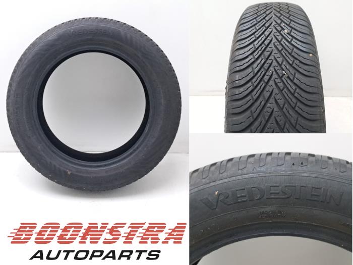 Używane Opona zimowa Nissan Micra (K12) 1.2 16V Cena € 24,95 Procedura marży oferowane przez Boonstra Autoparts