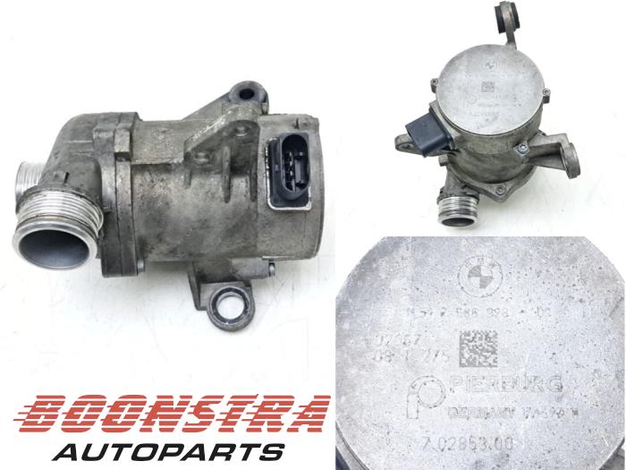 Usagé Pompe à eau BMW 3 serie (E90) 318i 16V Prix € 99,95 Règlement à la marge proposé par Boonstra Autoparts