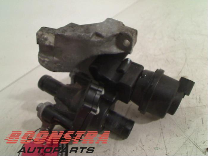 Begagnade Vattenpump Opel Vivaro 2.0 CDTI 16V Pris € 30,19 Inklusive moms erbjuds av Boonstra Autoparts