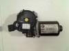 Front wiper motor from a BMW 3 serie Touring (F31) 330d 3.0 24V 2013