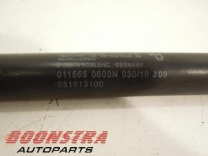 Used Set of tailgate gas struts Ferrari 458 Italia 4.5 V8 32V DCT Price € 24,95 Margin scheme offered by Boonstra Autoparts