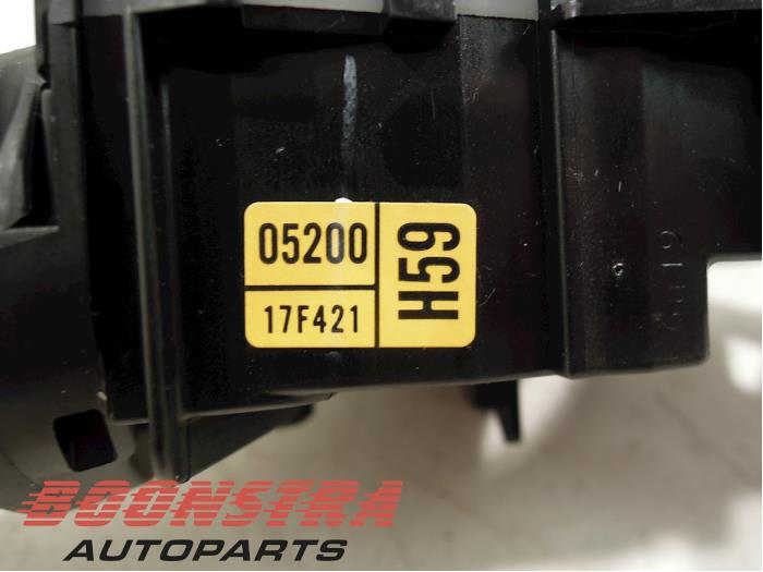 Indicator switch from a Toyota Verso 1.8 16V VVT-i 2013
