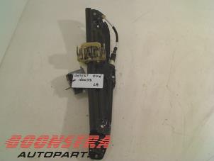Used Rear door window mechanism 4-door, left BMW 5 serie (F10) 530d xDrive 24V Blue Performance Price € 24,95 Margin scheme offered by Boonstra Autoparts