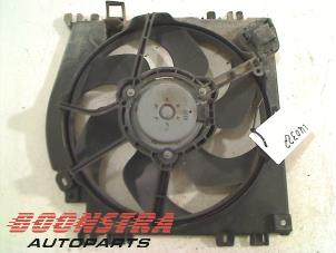 Used Cooling fans Renault Clio III (BR/CR) 1.4 16V Price € 24,95 Margin scheme offered by Boonstra Autoparts