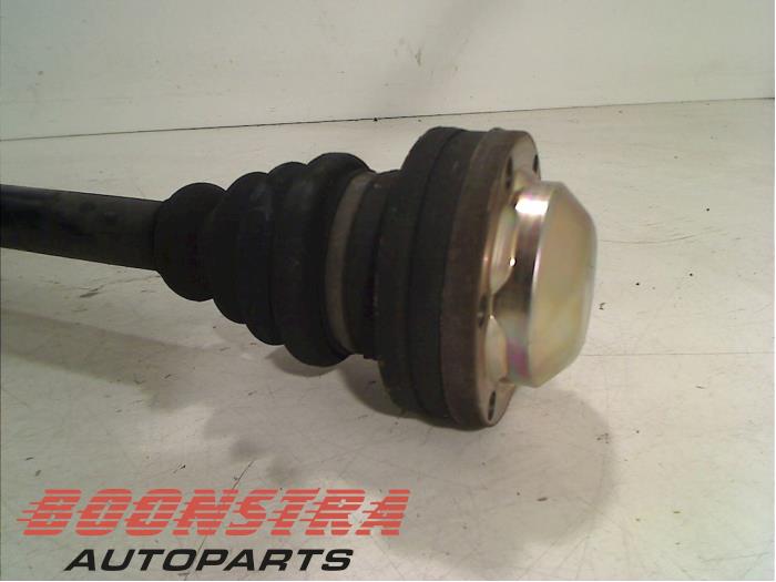 Drive shaft, rear right from a Audi RS 4 (B7) 4.2 V8 40V 2006