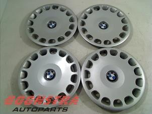 Used Wheel cover (spare) BMW 3 serie (E46/4) 316i Price € 24,95 Margin scheme offered by Boonstra Autoparts