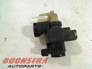 Used Headlight washer pump Renault Trafic Price € 24,95 Margin scheme offered by Boonstra Autoparts
