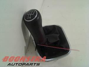 Used Gear stick cover Volkswagen Polo V (6R) 1.2 TDI 12V BlueMotion Price € 24,95 Margin scheme offered by Boonstra Autoparts