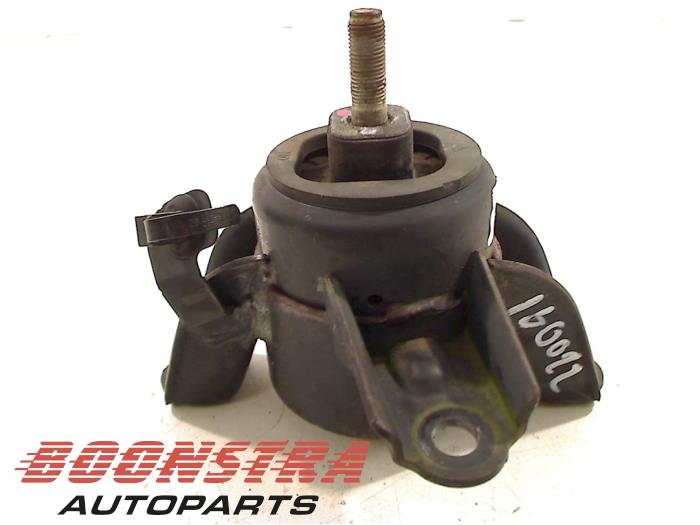 Engine mount from a Kia Picanto (TA) 1.2 16V 2012