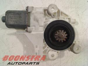 Used Door window motor Ford Focus 2 1.6 16V Price € 24,95 Margin scheme offered by Boonstra Autoparts