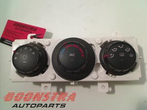 Used Heater control panel Renault Master IV (MA/MB/MC/MD/MH/MF/MG/MH) 2.3 dCi 16V Price € 50,82 Inclusive VAT offered by Boonstra Autoparts