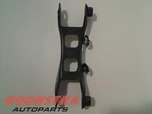 Used Rear upper wishbone, left BMW i3 (I01) i3 Price € 24,95 Margin scheme offered by Boonstra Autoparts