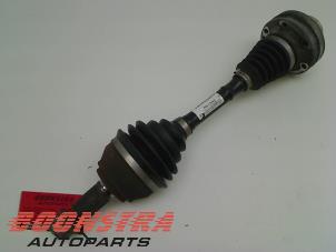 Used Front drive shaft, left Porsche Cayenne (9PA) 4.8 V8 32V S Price € 99,00 Margin scheme offered by Boonstra Autoparts