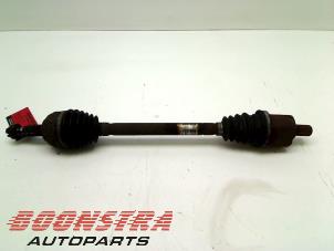 Used Front drive shaft, left Renault Grand Scénic II (JM) 2.0 16V Price € 36,75 Margin scheme offered by Boonstra Autoparts