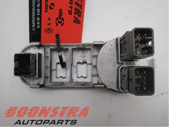 Fog light switch Hyundai i10 1.2i 16V 936950X200