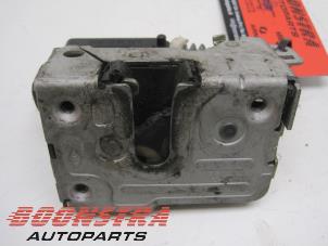 Used Door lock mechanism 2-door, right Iveco New Daily III 29L12V Price € 30,19 Inclusive VAT offered by Boonstra Autoparts
