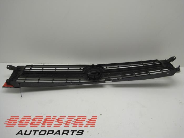 Grille from a Opel Movano (4A1; 4A2; 4B2; 4B3; 4C2; 4C3) 2.5 CDTI 2004