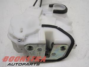 Used Front door lock mechanism 4-door, right Mitsubishi Outlander (GF/GG) 2.0 16V PHEV 4x4 Price € 36,75 Margin scheme offered by Boonstra Autoparts