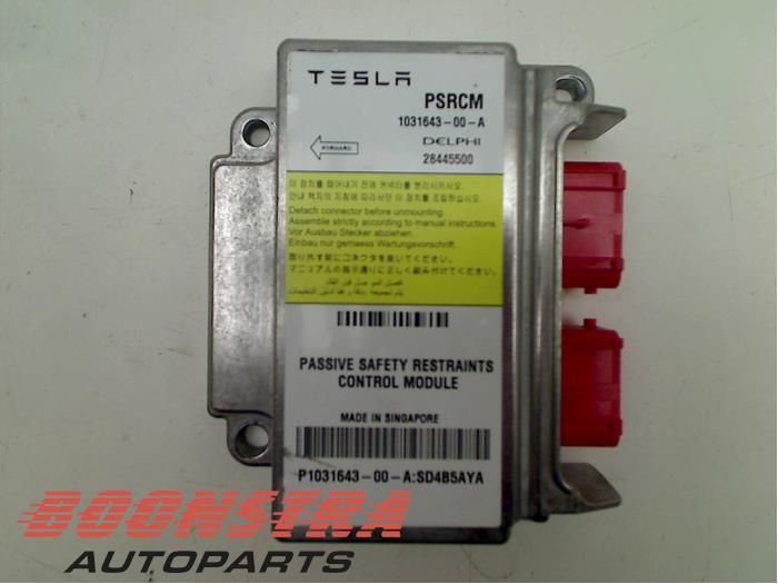 Używane Modul (rózne) Tesla Model S 85D Cena € 59,96 Procedura marży oferowane przez Boonstra Autoparts