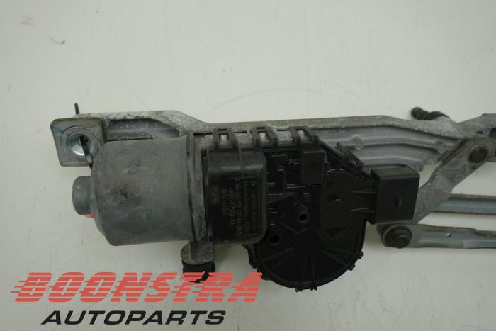 Wiper motor + mechanism from a Ford Focus 2 1.6 16V 2007