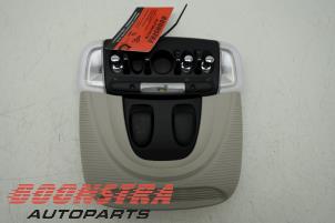 Usagé Eclairage de plafonnier Mini Clubman (F54) 1.5 Cooper 12V Prix € 42,00 Règlement à la marge proposé par Boonstra Autoparts