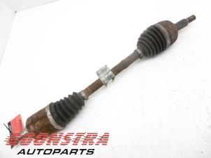 Used Front drive shaft, left Dacia Duster (HS) 1.5 dCi Price € 101,25 Margin scheme offered by Boonstra Autoparts