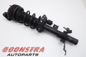Used Rear shock absorber rod, right Landrover Range Rover Evoque (LVJ/LVS) 2.0 Si4 240 16V 5-drs. Price € 89,25 Margin scheme offered by Boonstra Autoparts