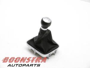 Used Gear stick cover Volkswagen Golf Plus (5M1/1KP) 1.6 FSI 16V Price € 36,75 Margin scheme offered by Boonstra Autoparts