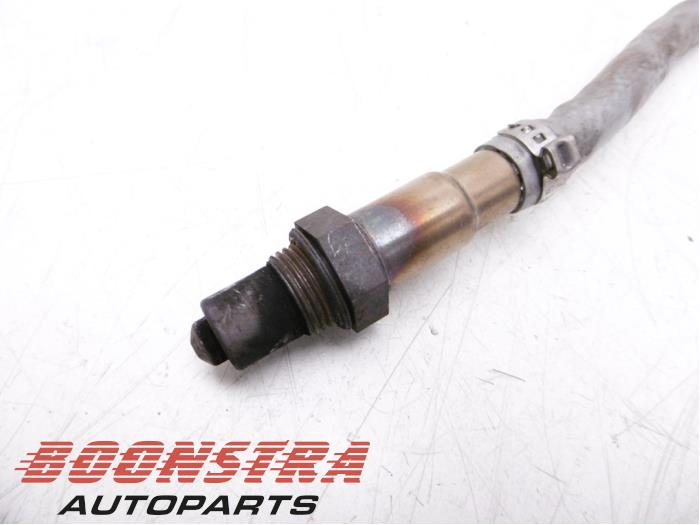 Lambda probe from a Audi Q5 (8RB) 2.0 TDI 16V Quattro 2010