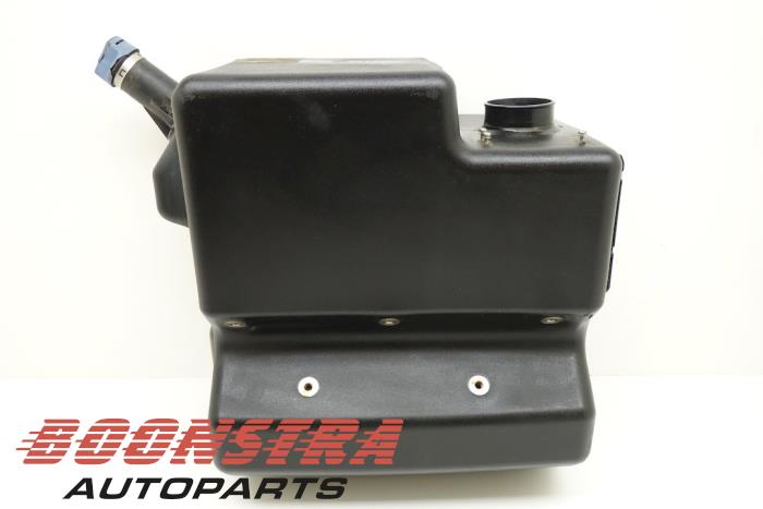 Gebrauchte Adblue Tank MAN TGX Preis € 506,99 Mit Mehrwertsteuer angeboten von Boonstra Autoparts