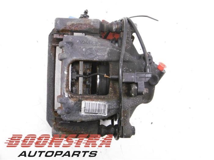 Rear brake calliper, left from a Mercedes-Benz Sprinter 3,5t (906.63) 313 CDI 16V 2015