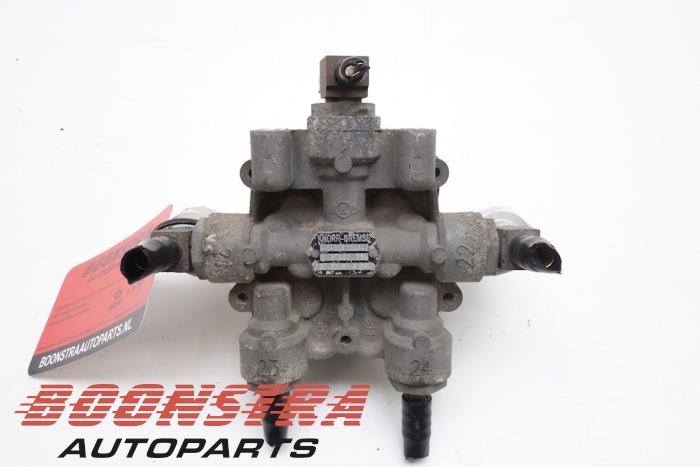 Gebrauchte Sonstige MAN TGX Preis € 89,84 Mit Mehrwertsteuer angeboten von Boonstra Autoparts