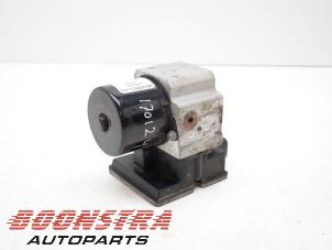 Used ABS pump Opel Movano (4A1; 4A2; 4B2; 4B3; 4C2; 4C3) 2.5 CDTI Price € 24,95 Margin scheme offered by Boonstra Autoparts