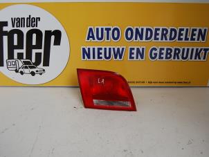 Usagé Feu arrière gauche Audi A3 Sportback (8PA) 2.0 TDI DPF Prix € 15,00 Règlement à la marge proposé par Autobedrijf van der Feer