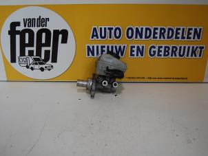 Usagé Cylindre de frein principal Opel Astra H (L48) 1.7 CDTi 16V Prix € 30,00 Règlement à la marge proposé par Autobedrijf van der Feer